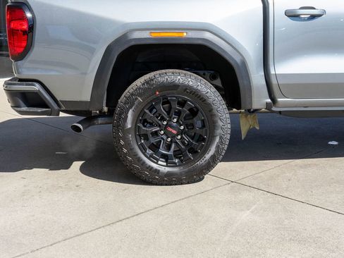 New 2026 GMC Canyon Elevation w/ Convenience Package image 29