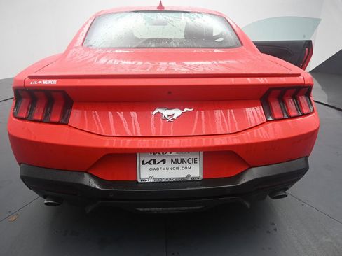 Used 2024 Ford Mustang Premium image 9