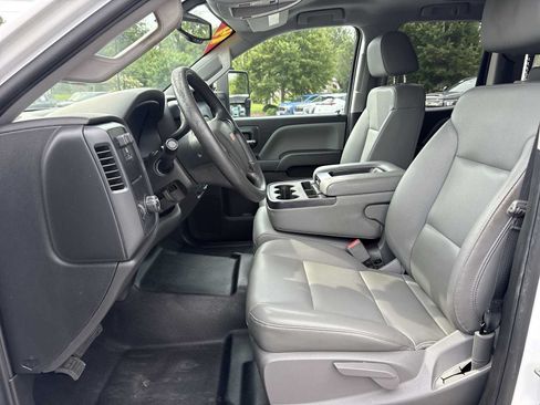 Used 2019 Chevrolet Silverado 2500 W/T w/ WT Convenience Package RWD image 17