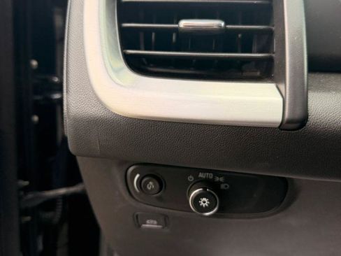 Used 2020 GMC Terrain SLE w/ Driver Convenience Package FWD image 25