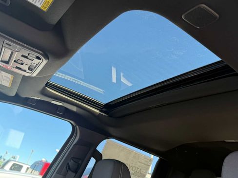 New 2025 Toyota Tacoma TRD Off-Road image 11