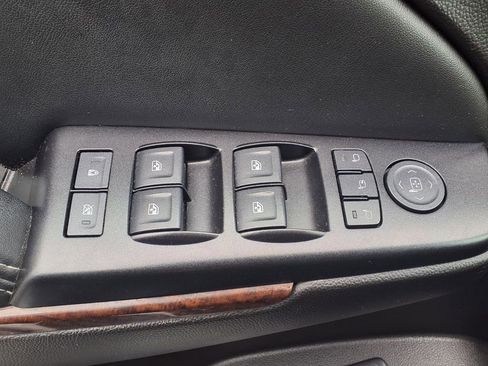 Used 2016 GMC Yukon SLT RWD image 11