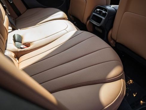 Certified 2024 Mercedes-Benz E 350 4MATIC Sedan image 33