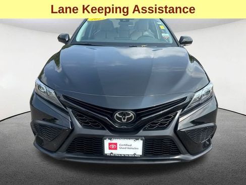 Used 2024 Toyota Camry SE image 4