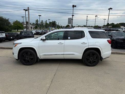 Used 2019 GMC Acadia Denali w/ Technology Package AWD/4WD image 9