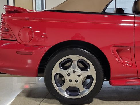 Used 1994 Ford Mustang GT RWD image 35