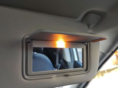 Used 2021 Nissan Altima 2.5 SV image 5