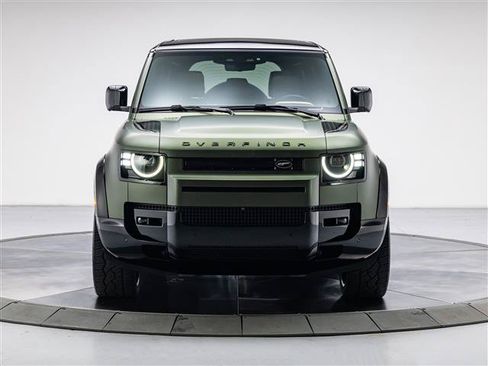 Used 2026 Land Rover Defender 110 X-Dynamic SE AWD/4WD image 8