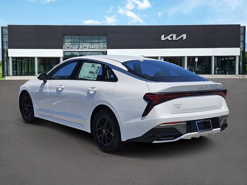 New 2026 Kia K5 LXS FWD image 3