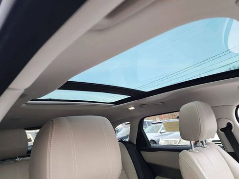 Used 2021 Land Rover Range Rover Velar S image 20