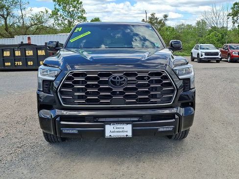 Used 2024 Toyota Sequoia Platinum AWD/4WD image 5