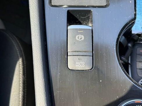 Used 2023 Nissan Rogue SV AWD/4WD image 27