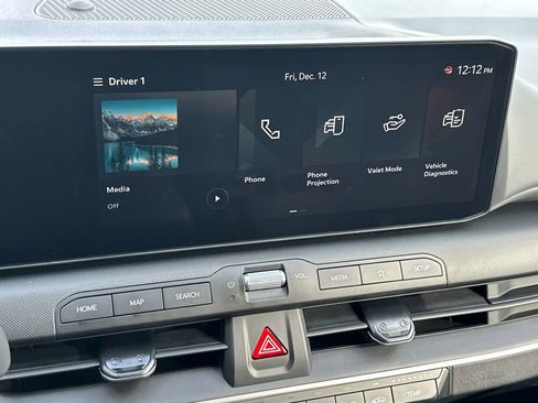 New 2025 Kia K4 LXS image 22