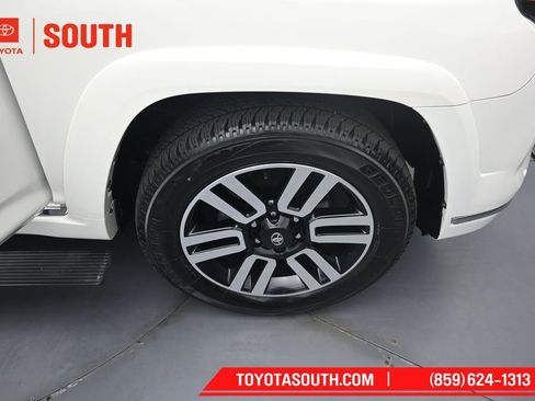 Used 2023 Toyota 4Runner Limited AWD/4WD image 34