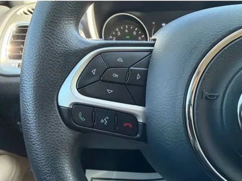 Used 2018 Jeep Compass Sport FWD image 12