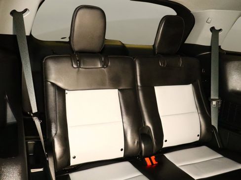 Used 2023 Ford Explorer XLT w/ Equipment Group 202A image 19