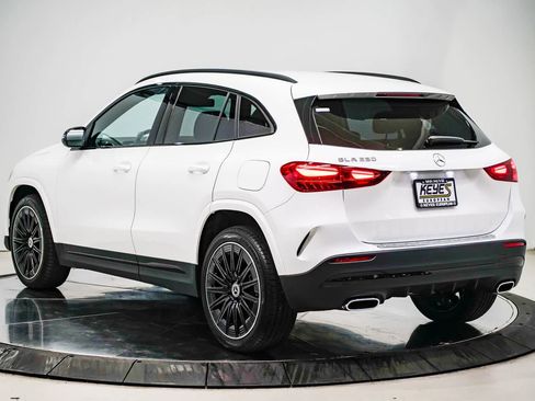 Used 2026 Mercedes-Benz GLA 250 image 2