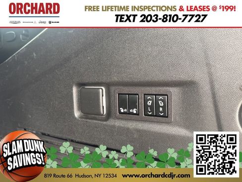 Used 2023 Chevrolet Suburban Premier image 14