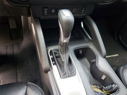 Certified 2024 Nissan Frontier SL w/ Technology Package image 23