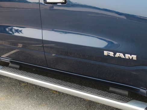 Used 2019 RAM 1500 Laramie AWD/4WD image 44