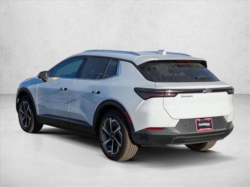 New 2026 Chevrolet Equinox EV LT image 7