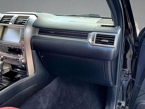 Used 2021 Lexus GX 460 Premium image 31