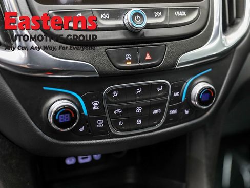 Used 2022 Chevrolet Equinox LT image 20