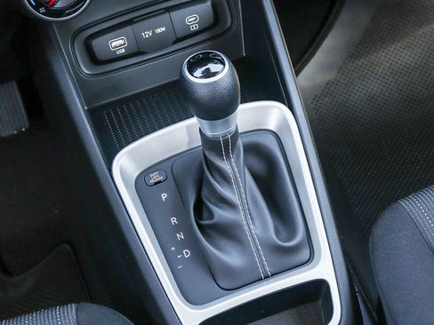 New 2026 Hyundai Venue SE FWD image 24