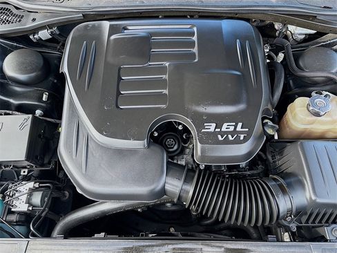 Used 2022 Dodge Challenger GT image 27