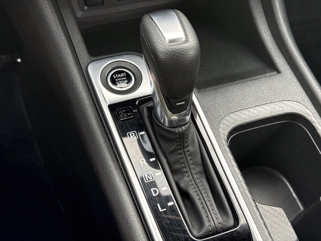 Certified 2025 Nissan Sentra SV FWD image 28