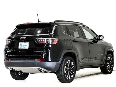 Used 2023 Jeep Compass Limited w/ Sun and Sound Group AWD/4WD image 7