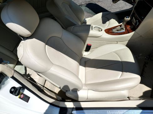 Used 2007 Mercedes-Benz CLK 350 2dr Coupe 3.5L image 35