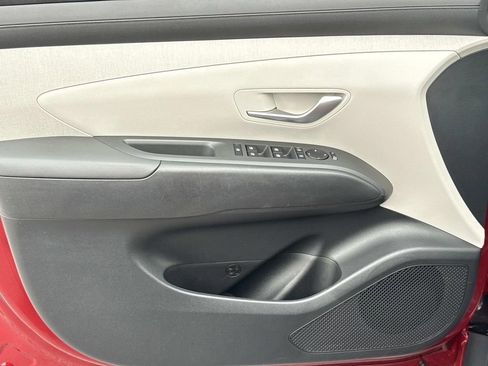 Used 2025 Hyundai Tucson SEL AWD/4WD image 17