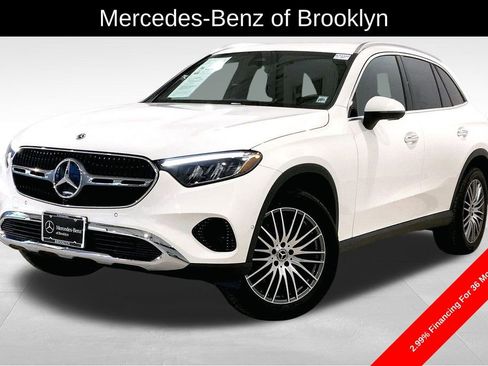 Certified 2025 Mercedes-Benz GLC 300 4MATIC image 2