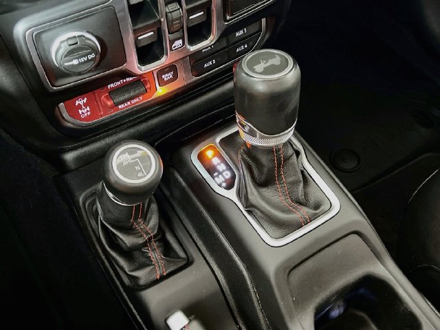 Used 2020 Jeep Wrangler Unlimited Rubicon AWD/4WD image 23