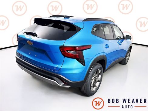 New 2026 Chevrolet Trax LT w/ Driver Confidence Package FWD image 8
