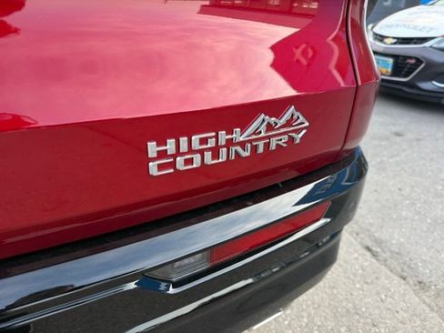 New 2026 Chevrolet Traverse High Country AWD/4WD image 9