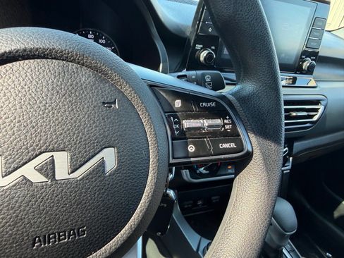 Used 2023 Kia Seltos LX AWD/4WD image 30