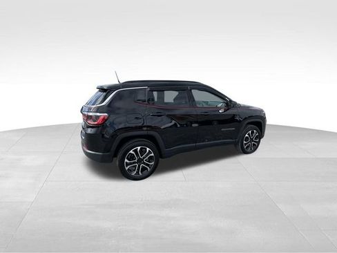 Used 2022 Jeep Compass Limited AWD/4WD image 10