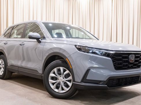 Used 2024 Honda CR-V LX image 2