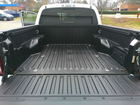 Used 2023 Toyota Tacoma SR5 image 31