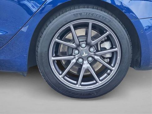 Used 2020 Tesla Model 3 Long Range image 4