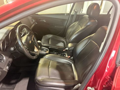 Used 2011 Chevrolet Cruze LT FWD image 9