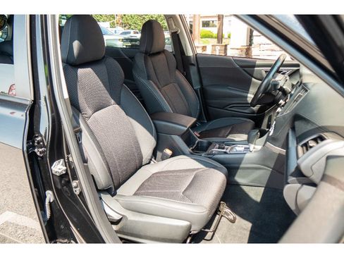 Used 2023 Subaru Forester Premium AWD/4WD image 17