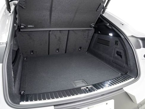 New 2026 Porsche Cayenne Coupe image 27