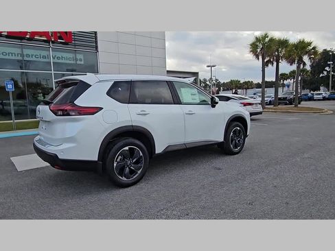 New 2026 Nissan Rogue SV image 34
