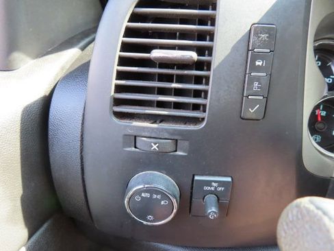 Used 2011 Chevrolet Silverado 1500 LT w/ All-Star Edition image 26