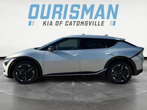 New 2025 Kia EV6 Wind image 3