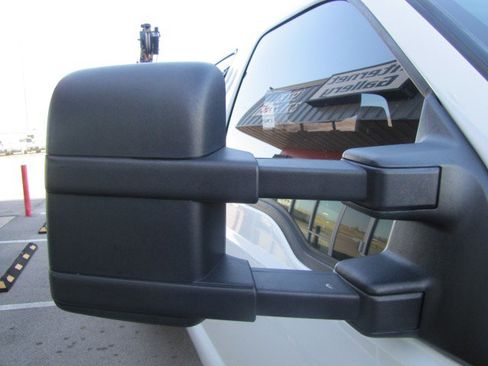 Used 2011 Ford F550 4x4 Crew Cab Super Duty w/ Payload Upgrade Pkg image 21