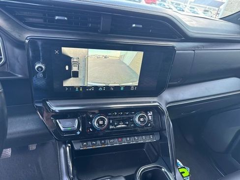 Used 2023 GMC Sierra 1500 AT4X image 22